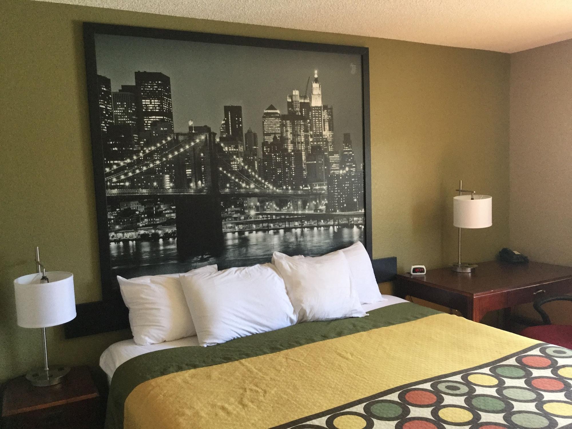 Hotel Super 8 By Wyndham Amsterdam Esterno foto