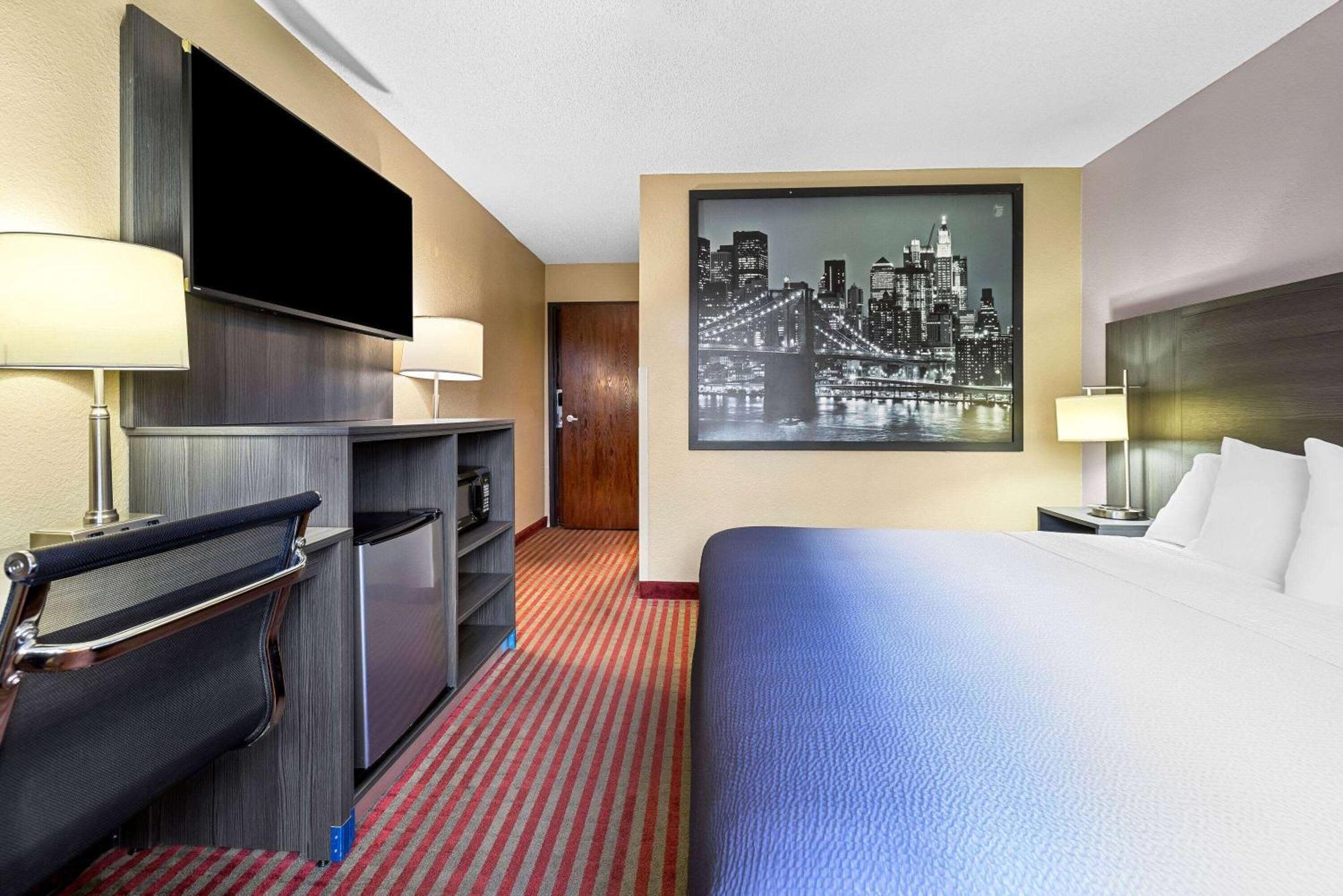 Hotel Super 8 By Wyndham Amsterdam Esterno foto